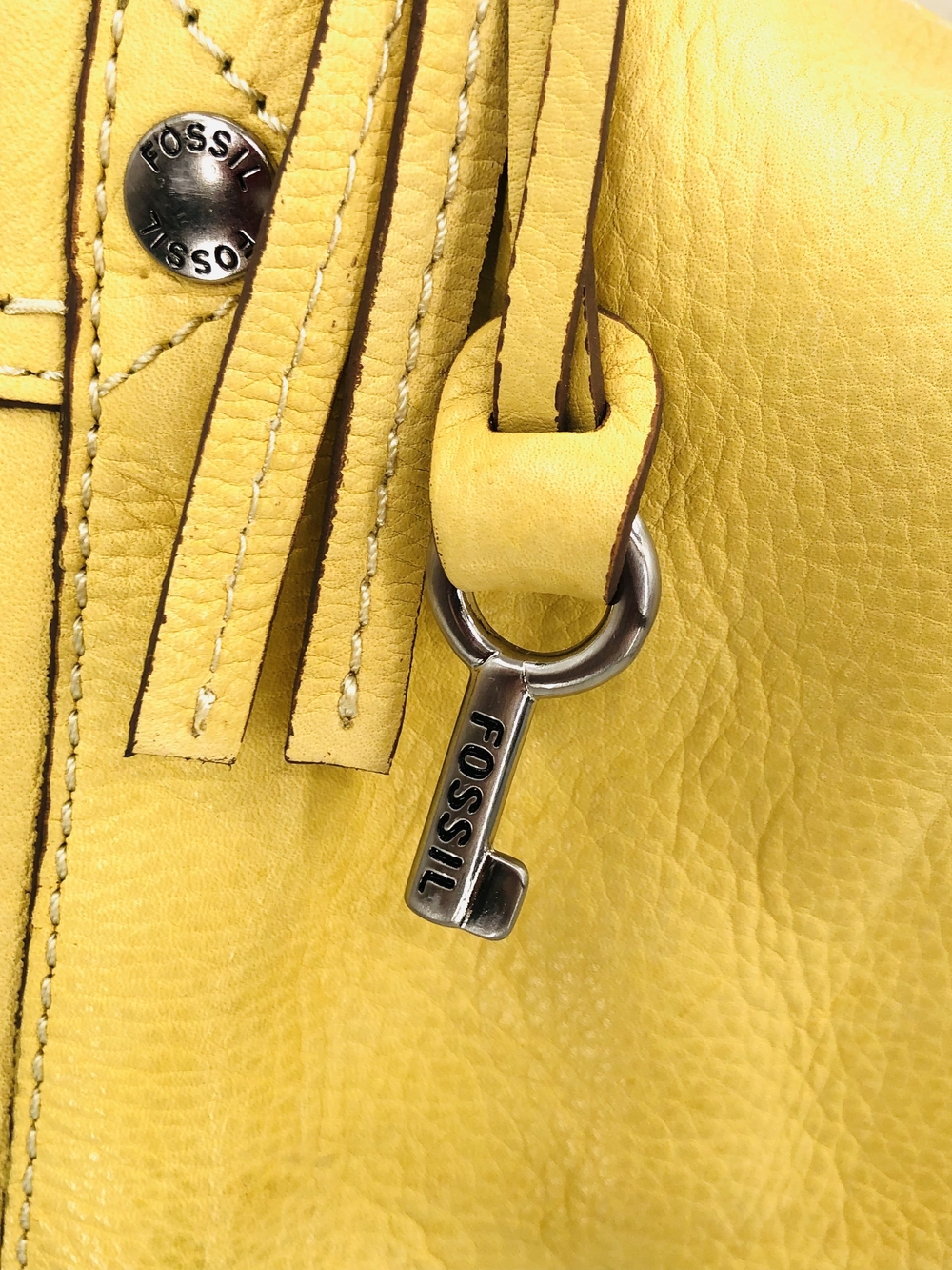 Fossil Yellow Leather Women’s Shoulder Bag - Picture 4 of 9